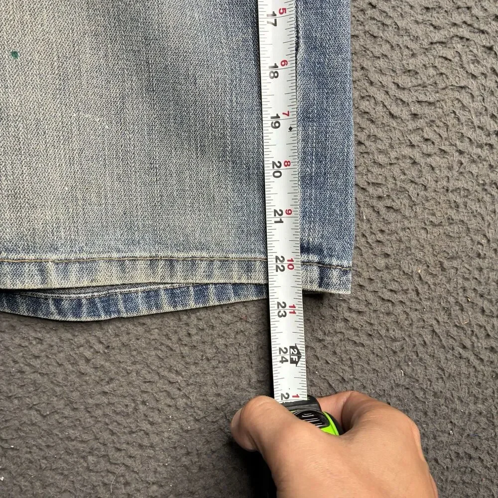 Vintage Y2K Levis 569 Shorts Men’s 33 Blue Loose Straight Jean Denim Jorts Baggy